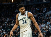 开云体育-关于字母哥迎来十二赛季高光表现，公牛球迷沸腾！的信息