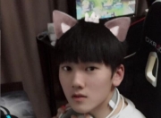 开云-关于JackeyLove回归赛场，赛况扑朔迷离首场状态亮眼，IG观众沸腾！的信息