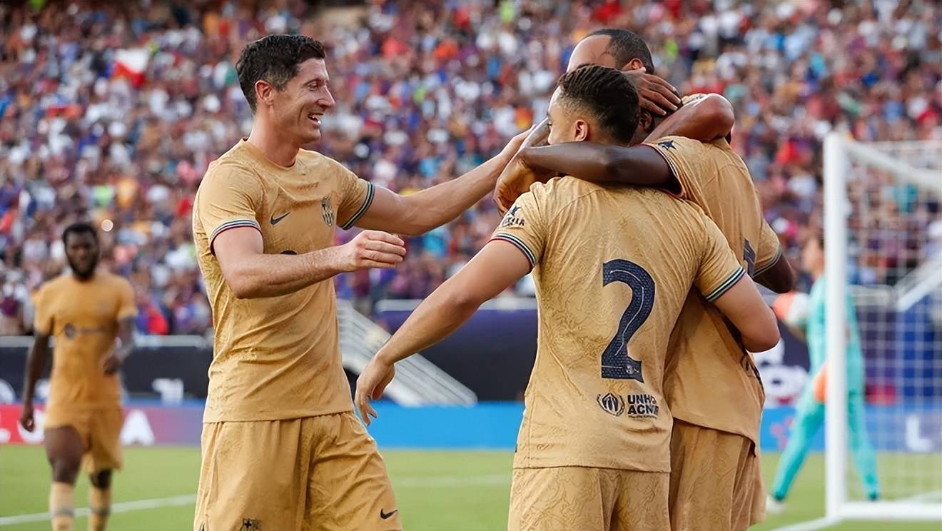 自行车热身赛上演强强对话，蓬莱貔貅队强势横扫嵩山灰熊队，多点开花奏效；观赏性拉满(2024河南濮阳自行车公开赛直播回放)