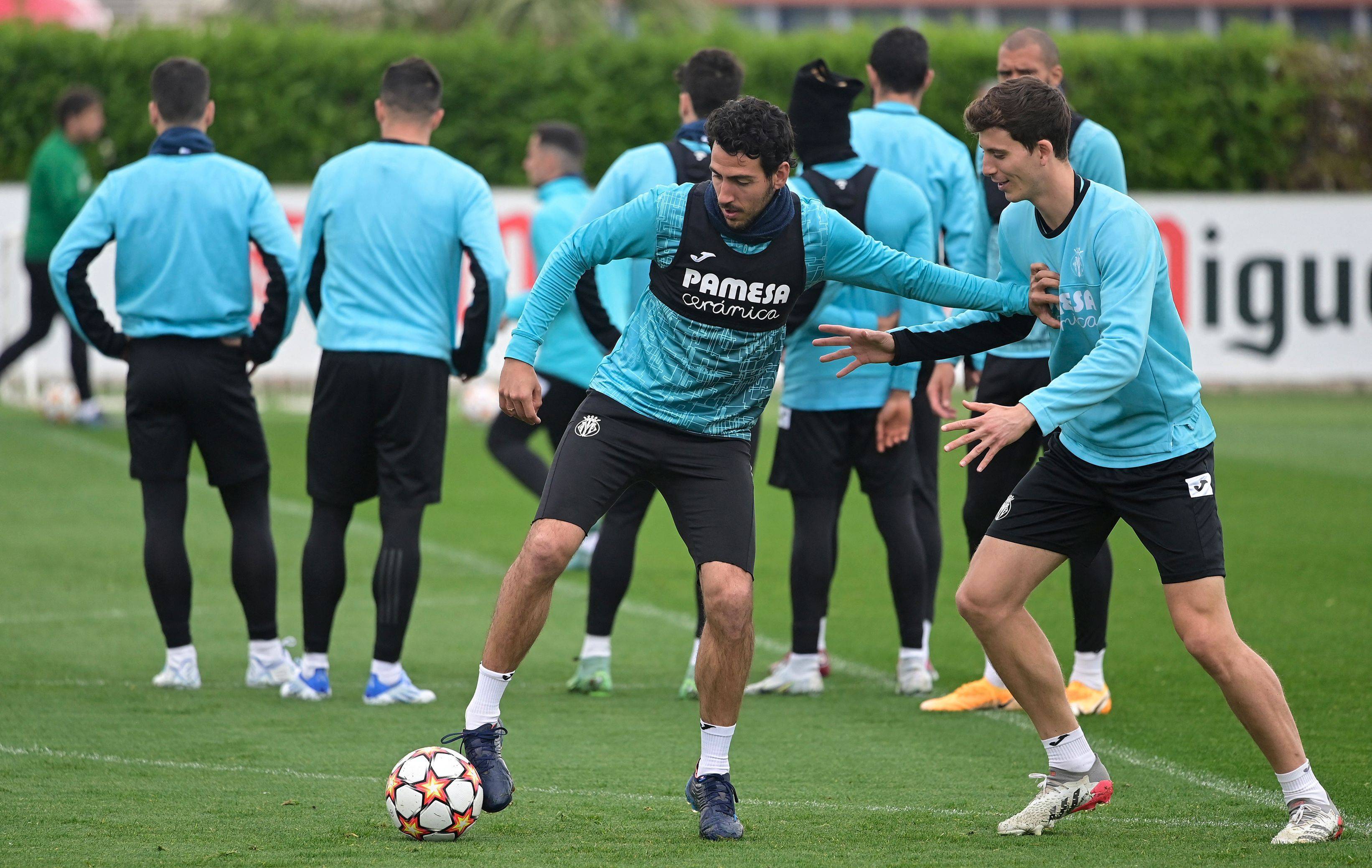 包含国际比赛日比利亚雷亚尔备战CBA常规赛，外线爆发细节曝光，气氛紧张，赛季目标并未改变的词条