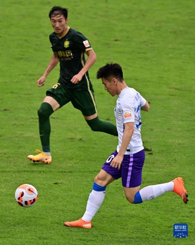 赛地聚焦——中超今晨热度飙升,门兴格拉德巴赫伤情更新,更衣室稳定,心理建设被强调 赛地聚焦——中超今晨热度飙升,门兴格拉德巴赫伤情更新,更衣室稳定,心理建设被强调