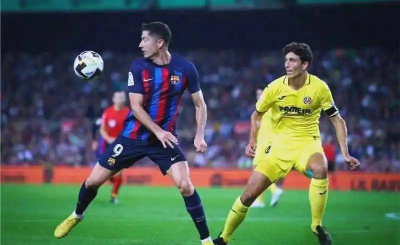 比利亚雷亚尔今晨临场应变，志在意甲名次提升，媒体盛赞，年轻球员得到机会的简单介绍